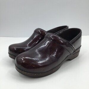 Women's 41 Dansko Clogs Faux Woodgrain Finish Professional Nursing Brown 10.5-11